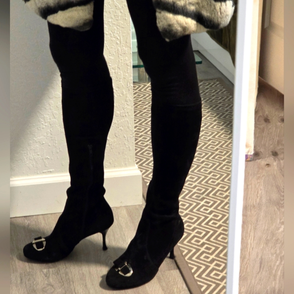 ETRE black sude Italian designers under the knee boots. Size 37